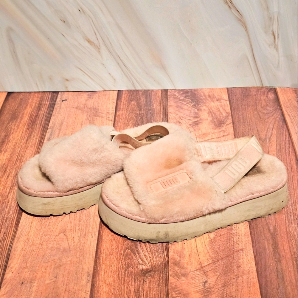 UGG Disco Slides Sandals Size 9
